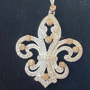 Fleur-de-lis pendant
